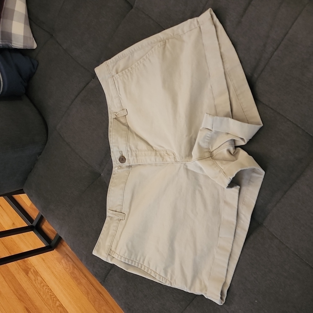 Banana Republic khaki cuffed shorts